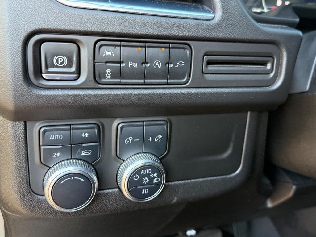 2021 GMC Yukon SLT - Photo 20