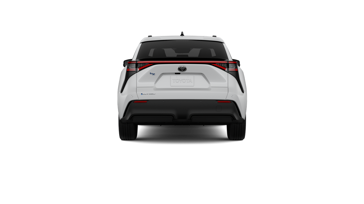 New 2027 Wind Chill Pearl Toyota XLE image 8