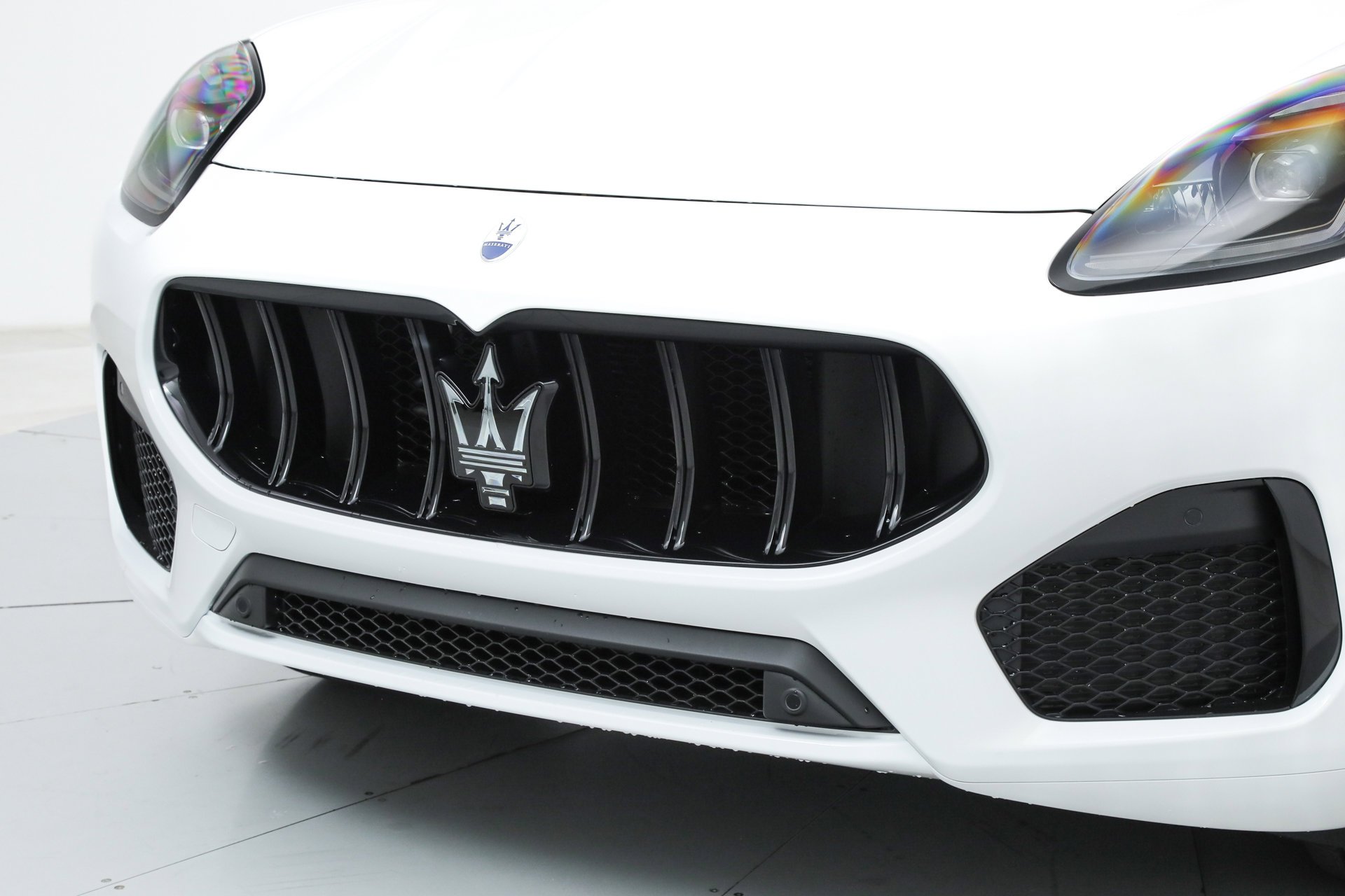 New 2026 White Maserati Modena image 9