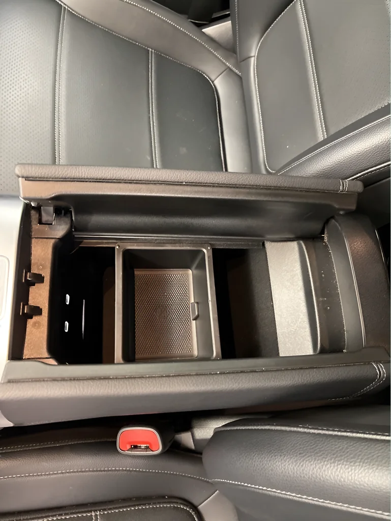 2024 Mercedes-Benz GLC GLC 300 - Photo 12