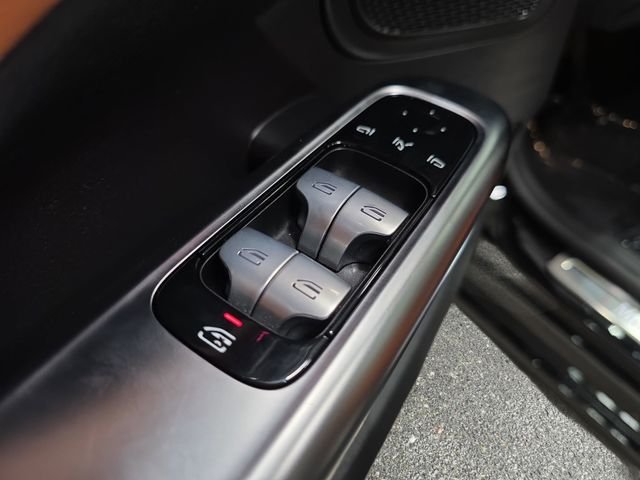 Used 2023 Black Mercedes-Benz C 300 image 26