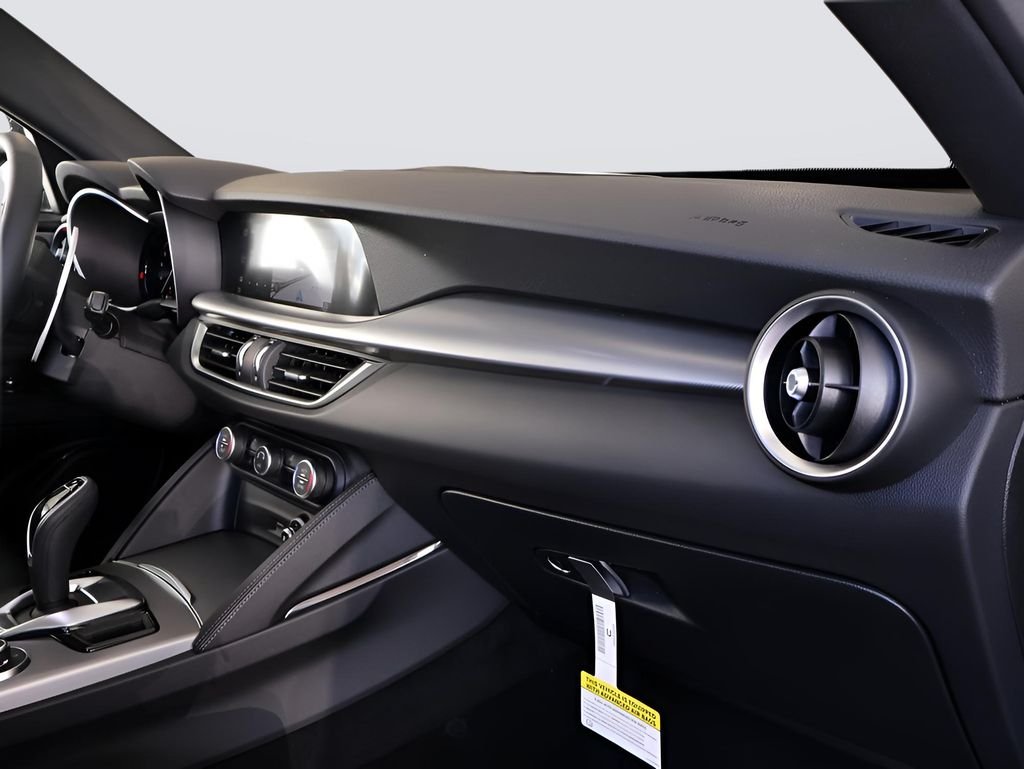 2025 Alfa Romeo Stelvio Base - Photo 11