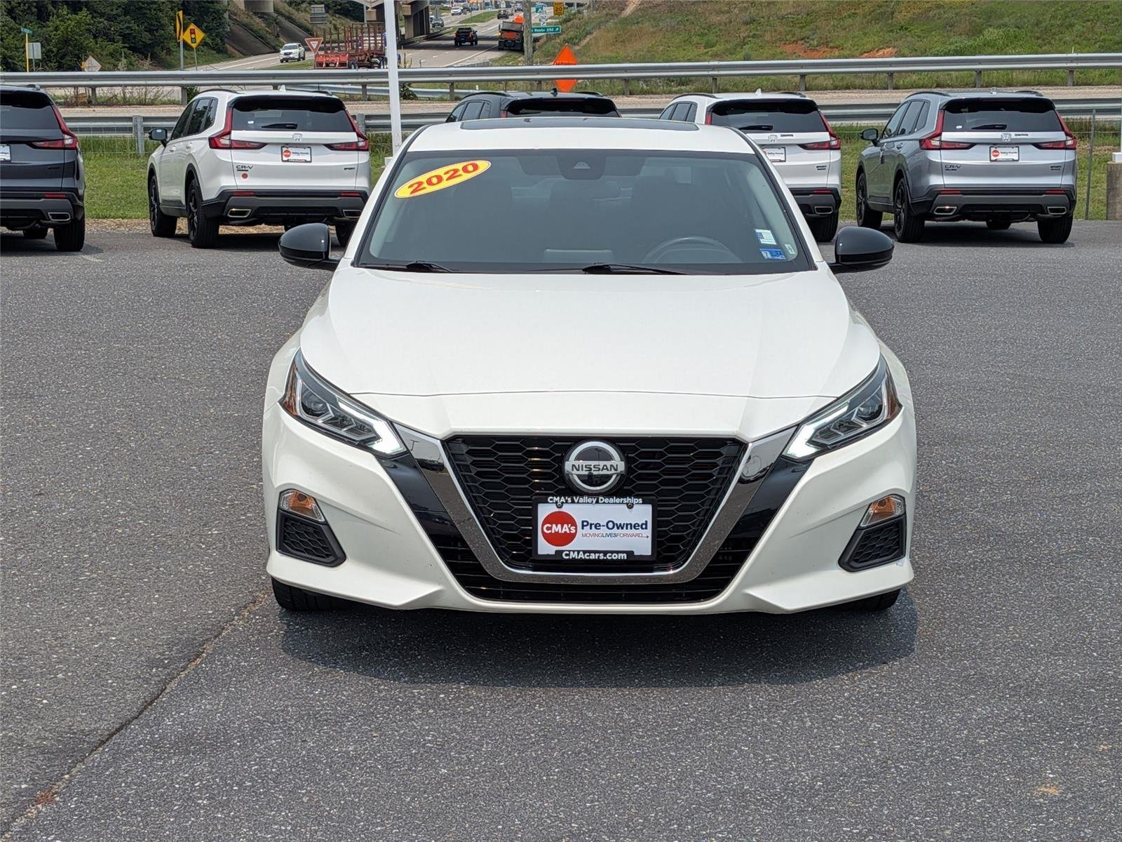 Used 2020 Pearl White Tricoat Nissan 2.5 SR image 2