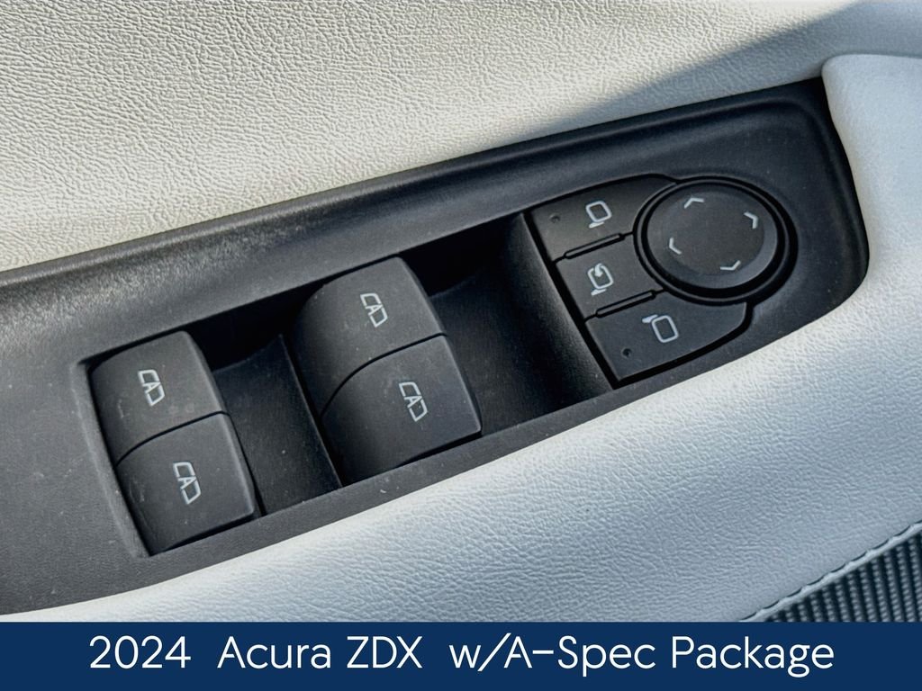 Used 2024  Acura Base image 18