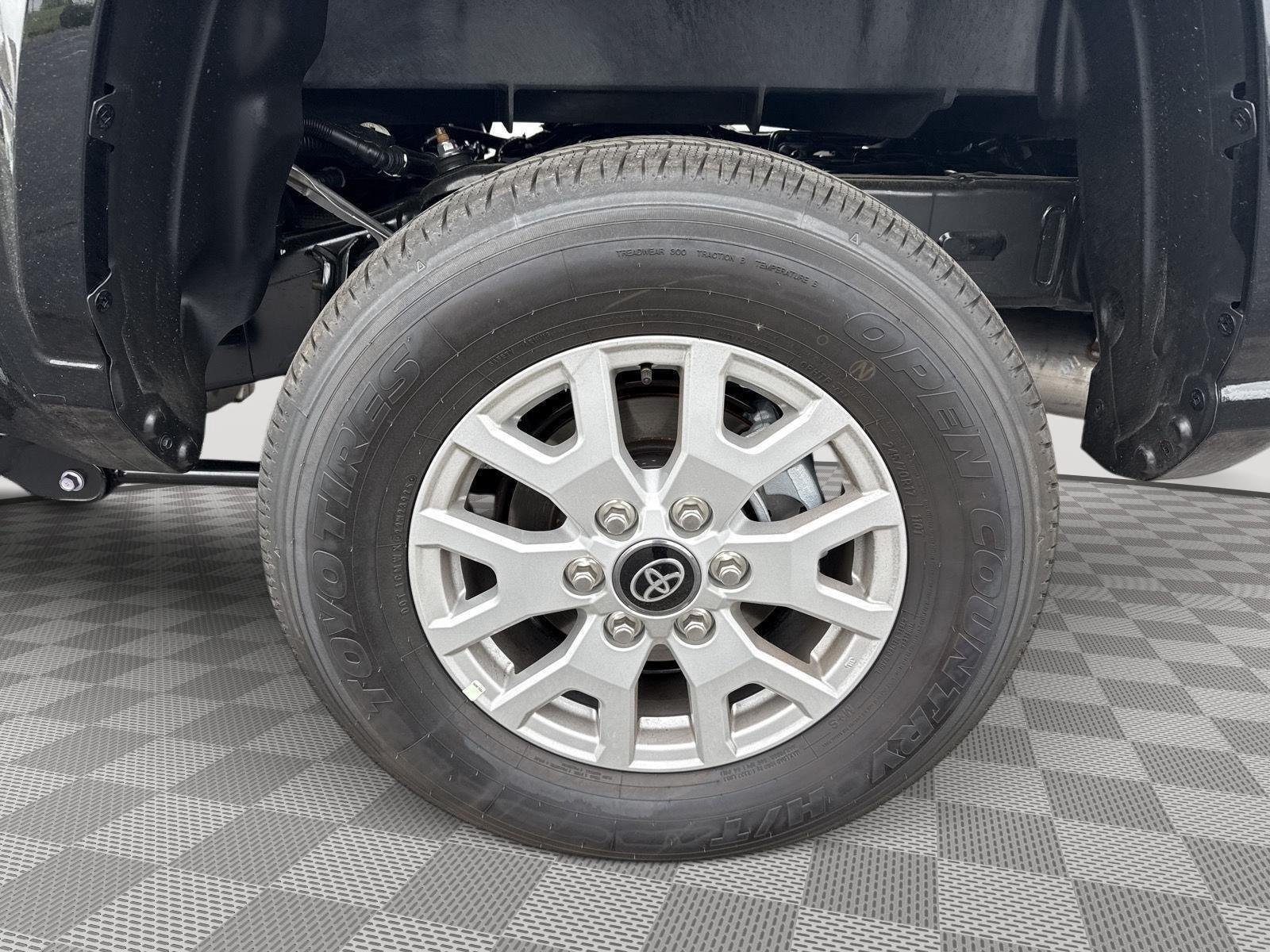 2026 Toyota Tacoma SR5 - Photo 36