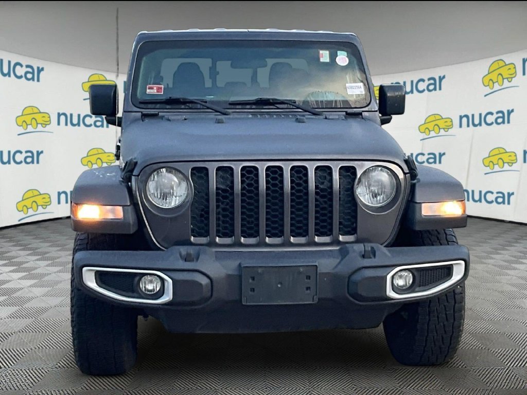 Used 2023 Gray Jeep Sport S image 2