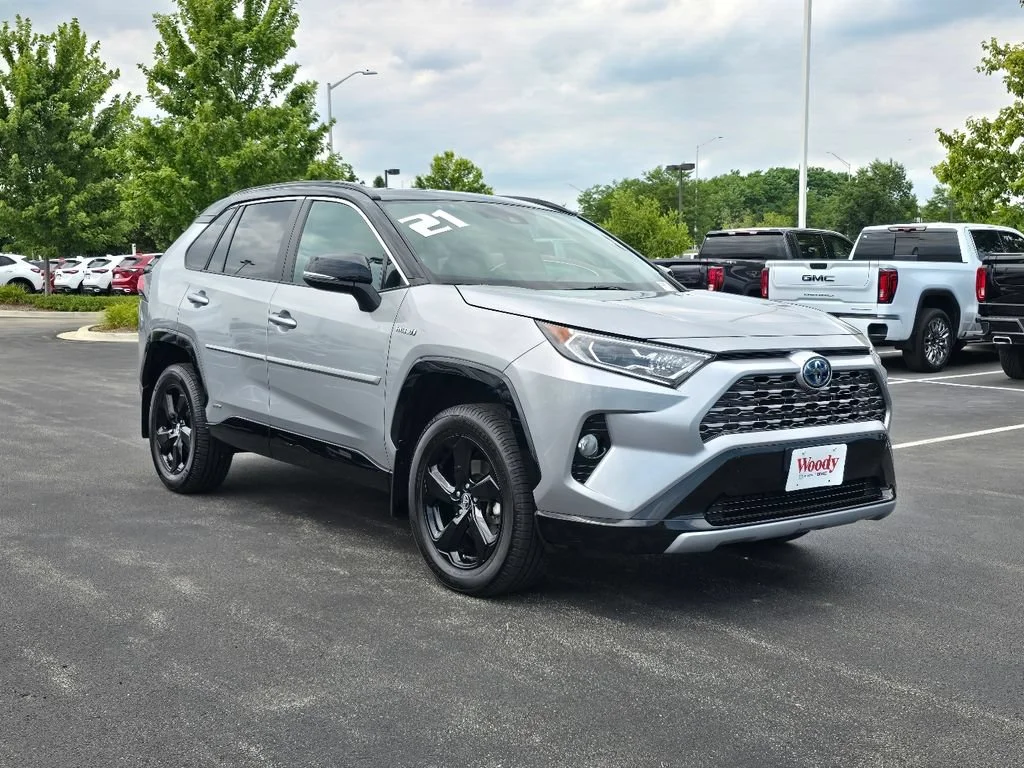 2021 Toyota RAV4 XSE - Photo 6