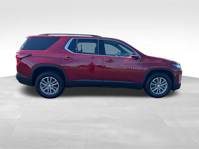 Used 2023 RADIANT RED TINTCOAT Chevrolet LT Cloth image 7