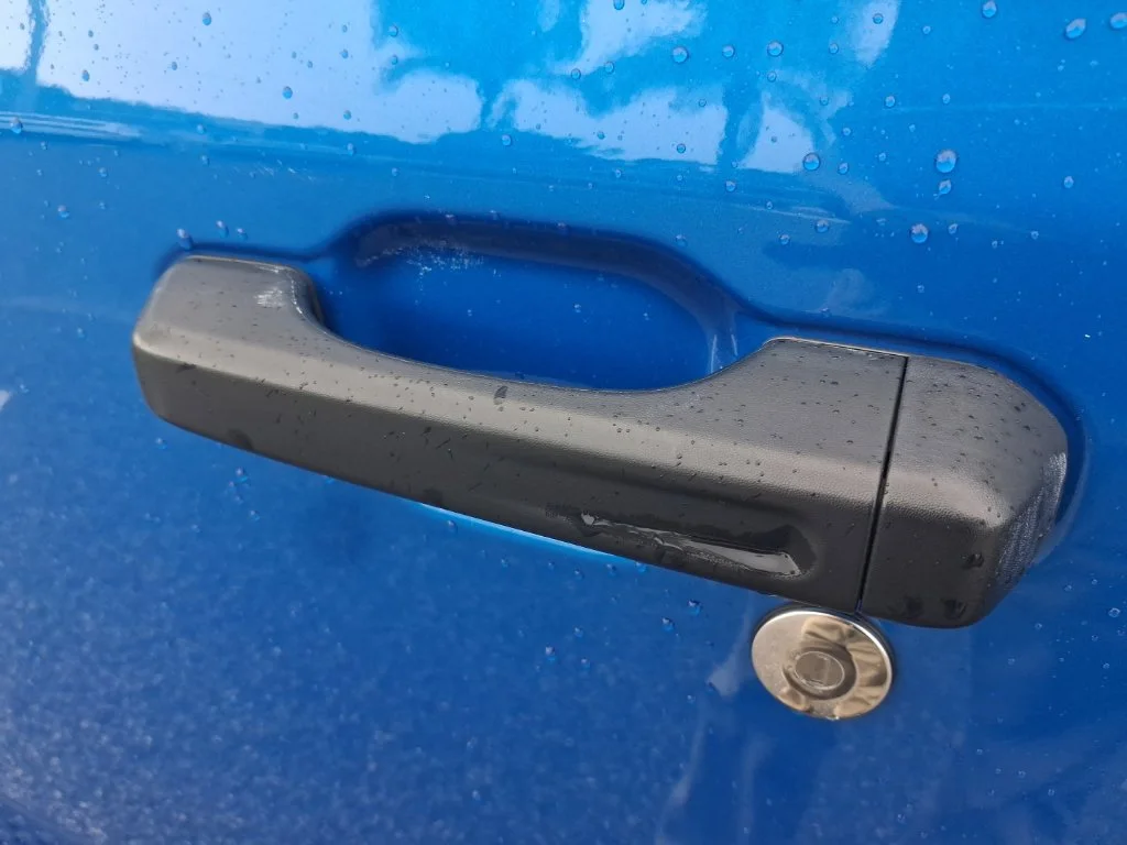Used 2025 Blue Jeep Sport S image 19