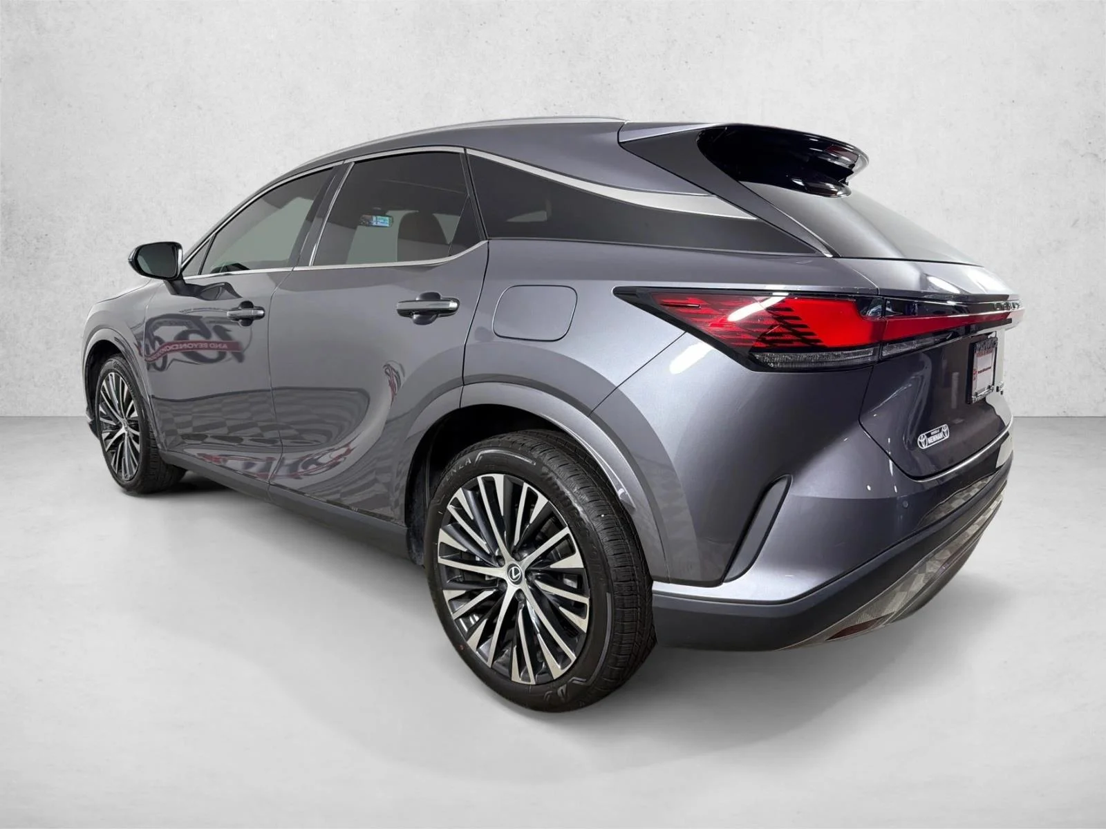 Used 2023 White Lexus RX 350h image 7