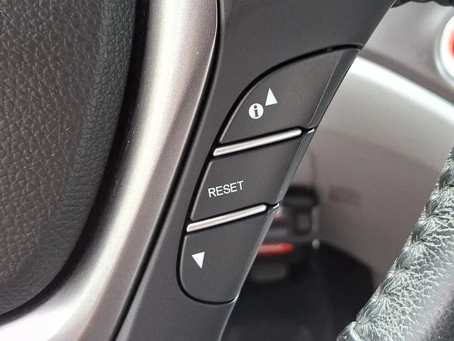 Used 2017 Blue Honda EX-L image 26
