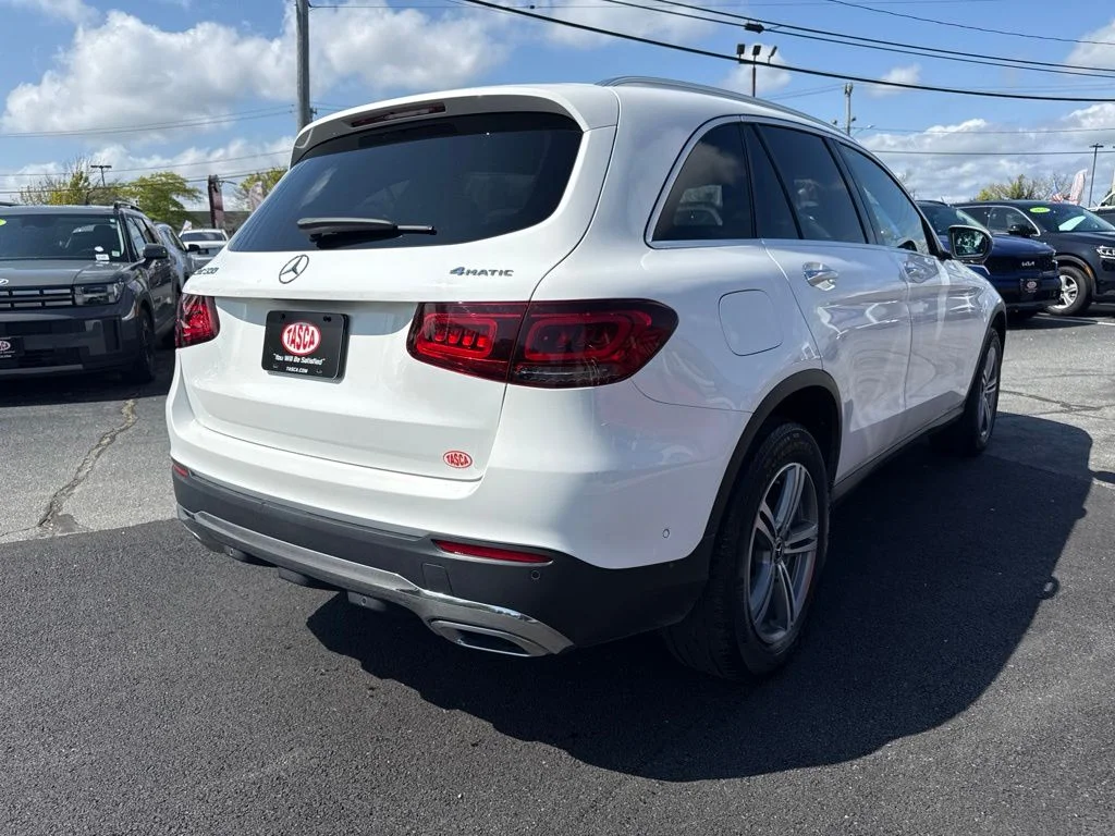 Used 2021 White Mercedes-Benz GLC 300 image 5