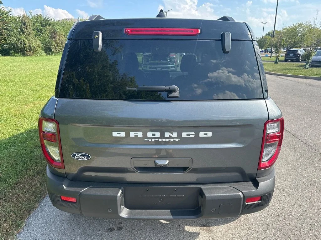 New 2026 Gray Ford Outer Banks image 12