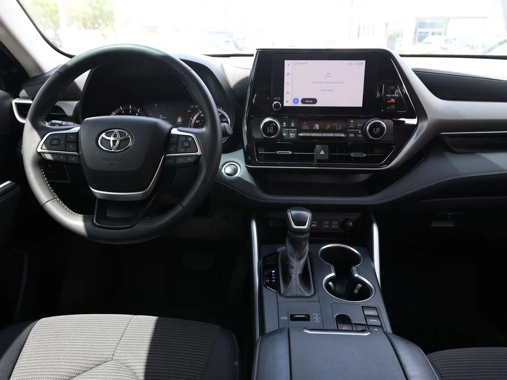 Used 2024 Silver Toyota LE image 22