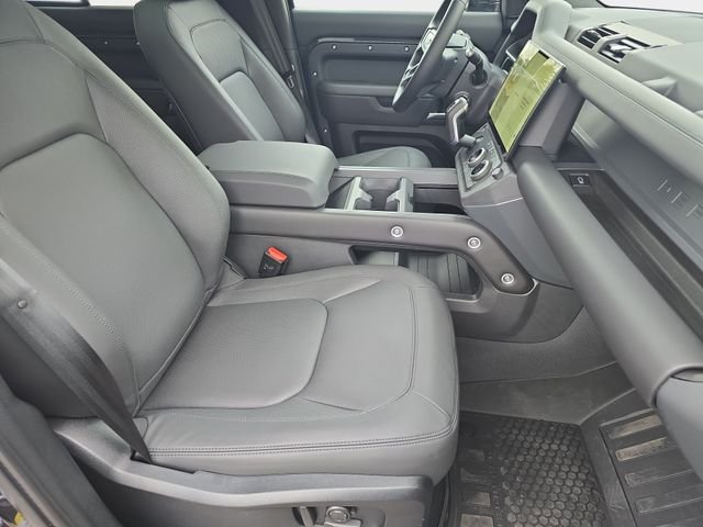 2026 Land Rover Defender S - Photo 10