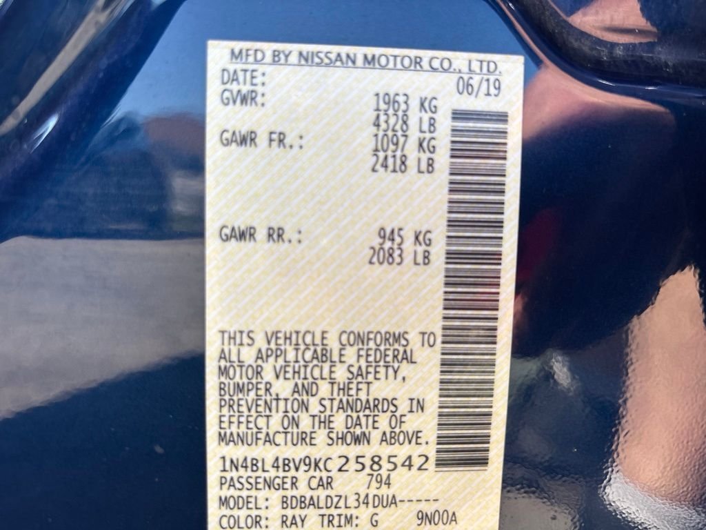 Used 2019 Blue Nissan 2.5 S image 10