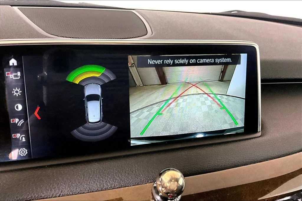 Used 2018 Jet Black BMW sDrive35i image 17