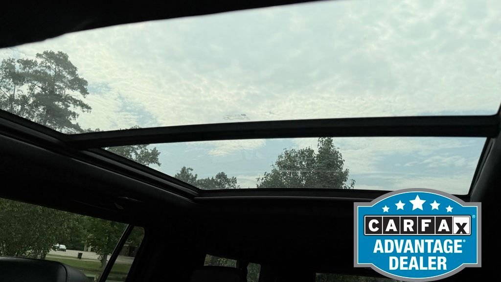 Used 2022 Black Chevrolet Z71 image 40