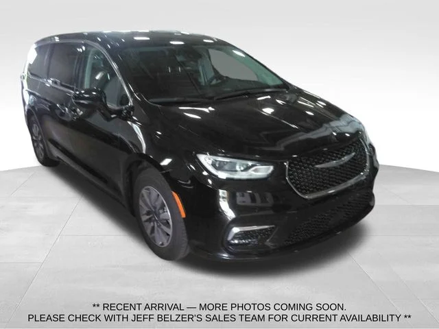 2024 Chrysler Pacifica Hybrid Select