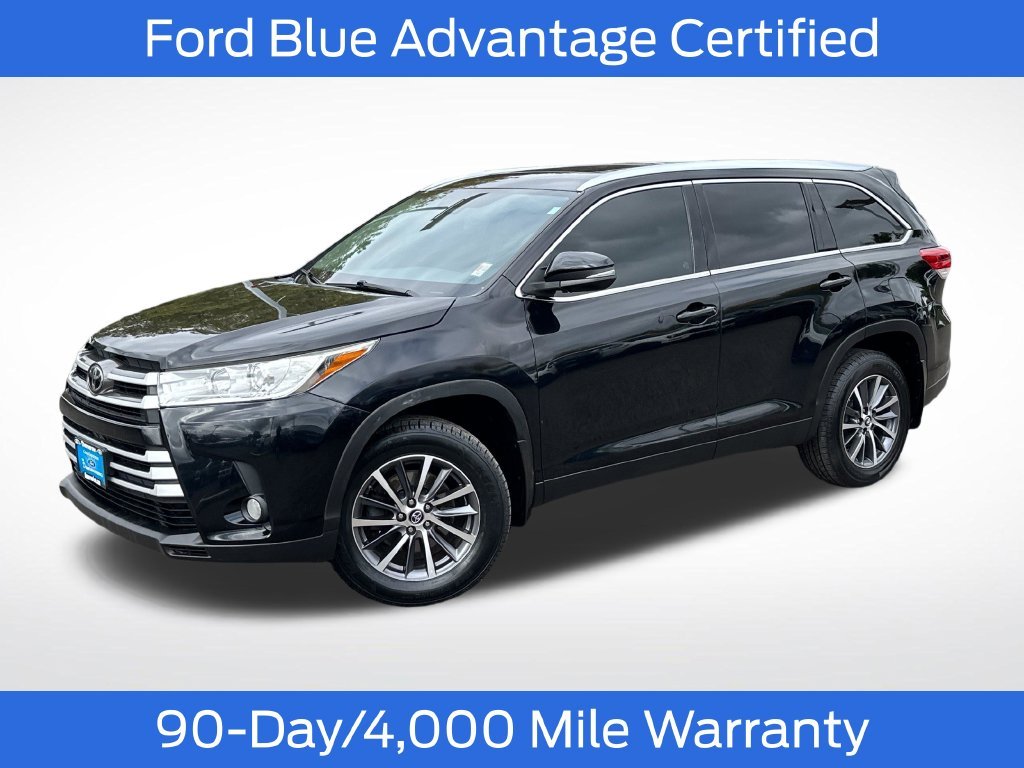 Used 2019 Black Toyota XLE image 1