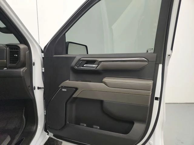 Used 2023 White Chevrolet ZR2 image 31