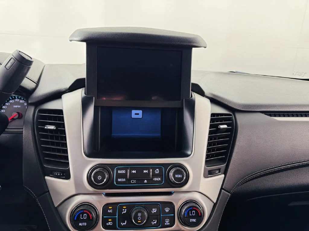 Used 2019 Black GMC SLE image 17