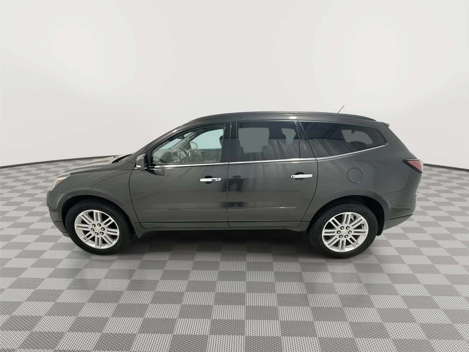 Used 2015 Chevrolet Traverse 1LT with VIN 1GNKVGKD2FJ227042 for sale in Alexandria, Minnesota