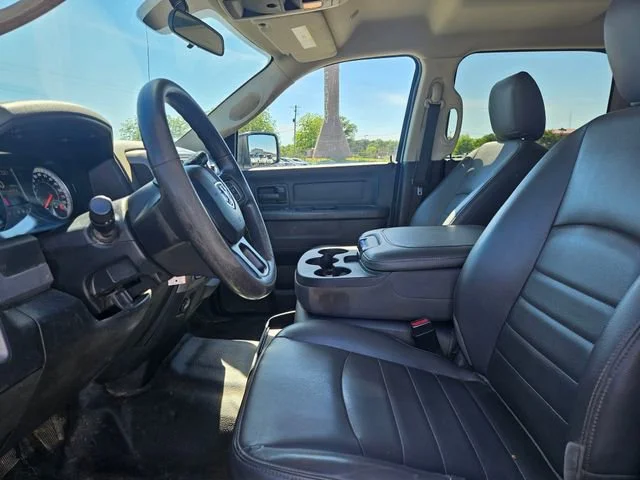 Used 2017  Ram Tradesman image 9