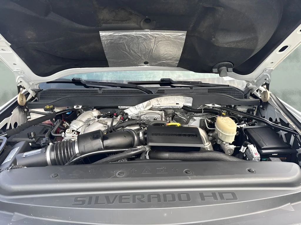 Used 2018 White Chevrolet LT image 25