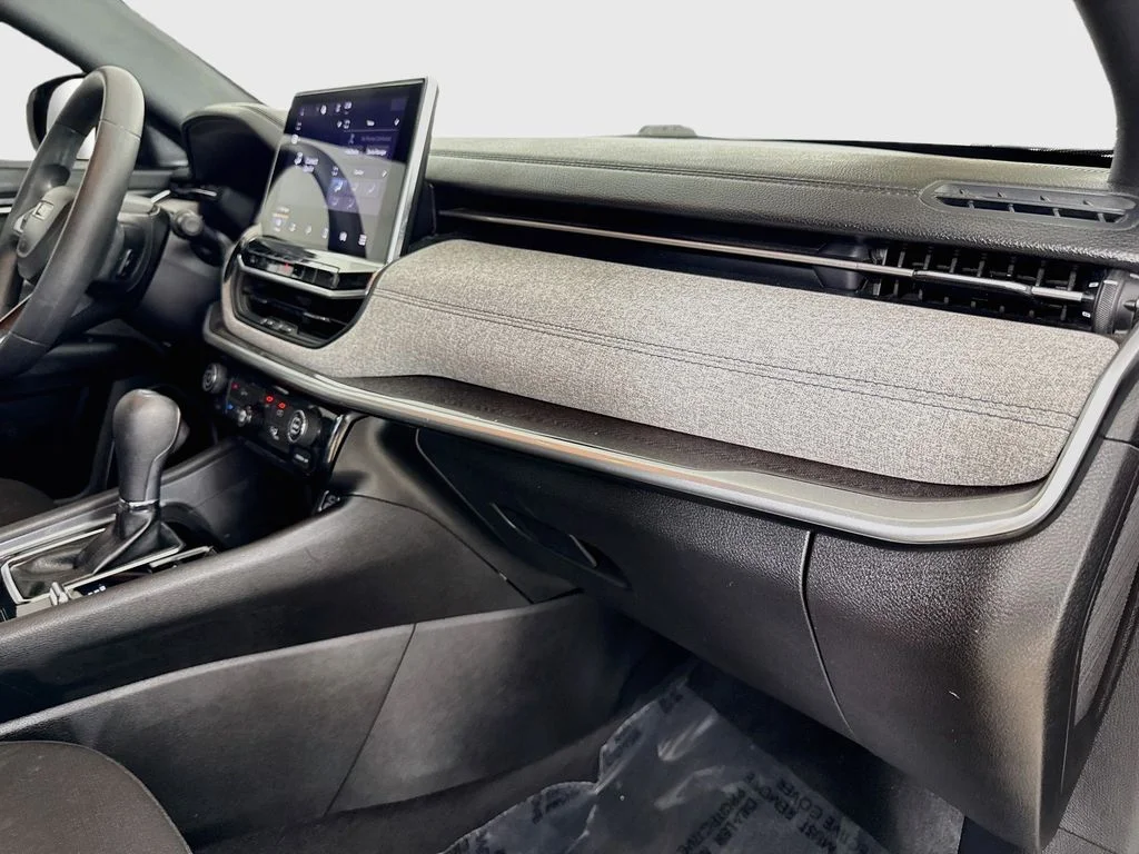 Used 2023 Gray Jeep Sport image 29