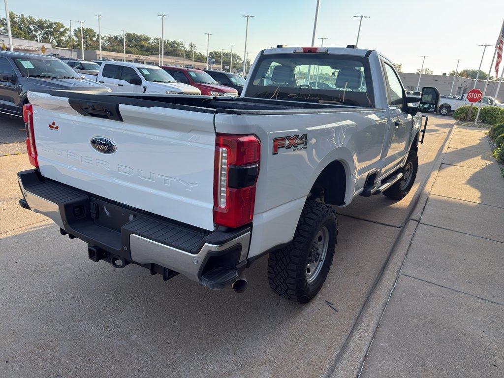 Used 2023 Oxford White Ford XL image 14
