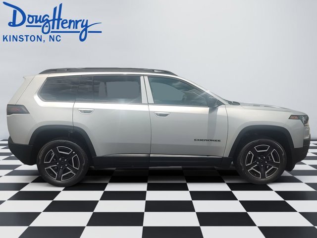 New 2026 Silver Zynith Clear-Coat Exterior Paint Jeep Limited image 6