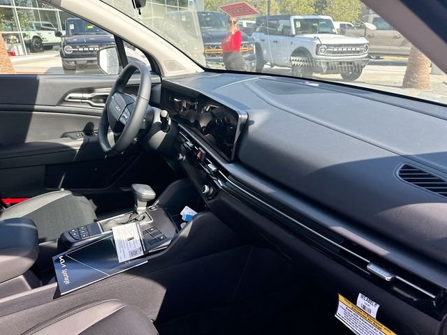 New 2026 Wolf Gray Kia EX image 28