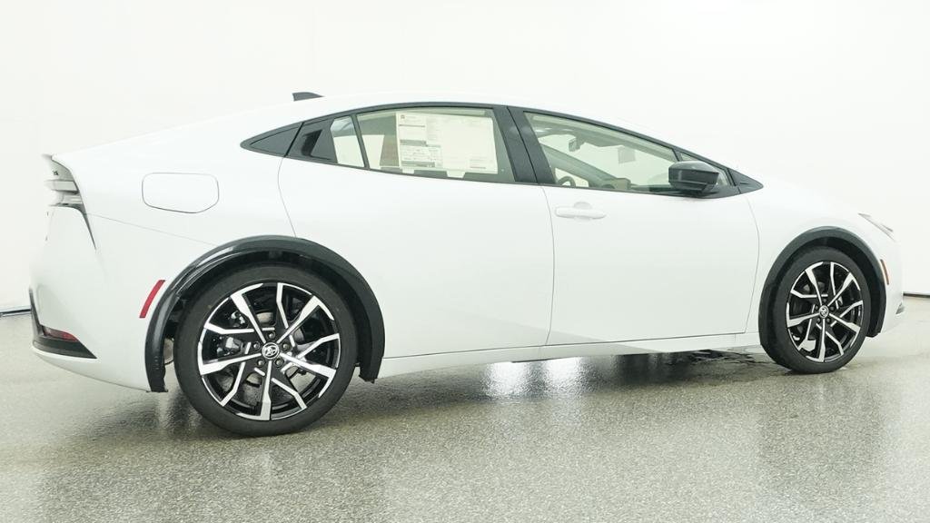 New 2026 Wind Chill Pearl Toyota XSE image 16
