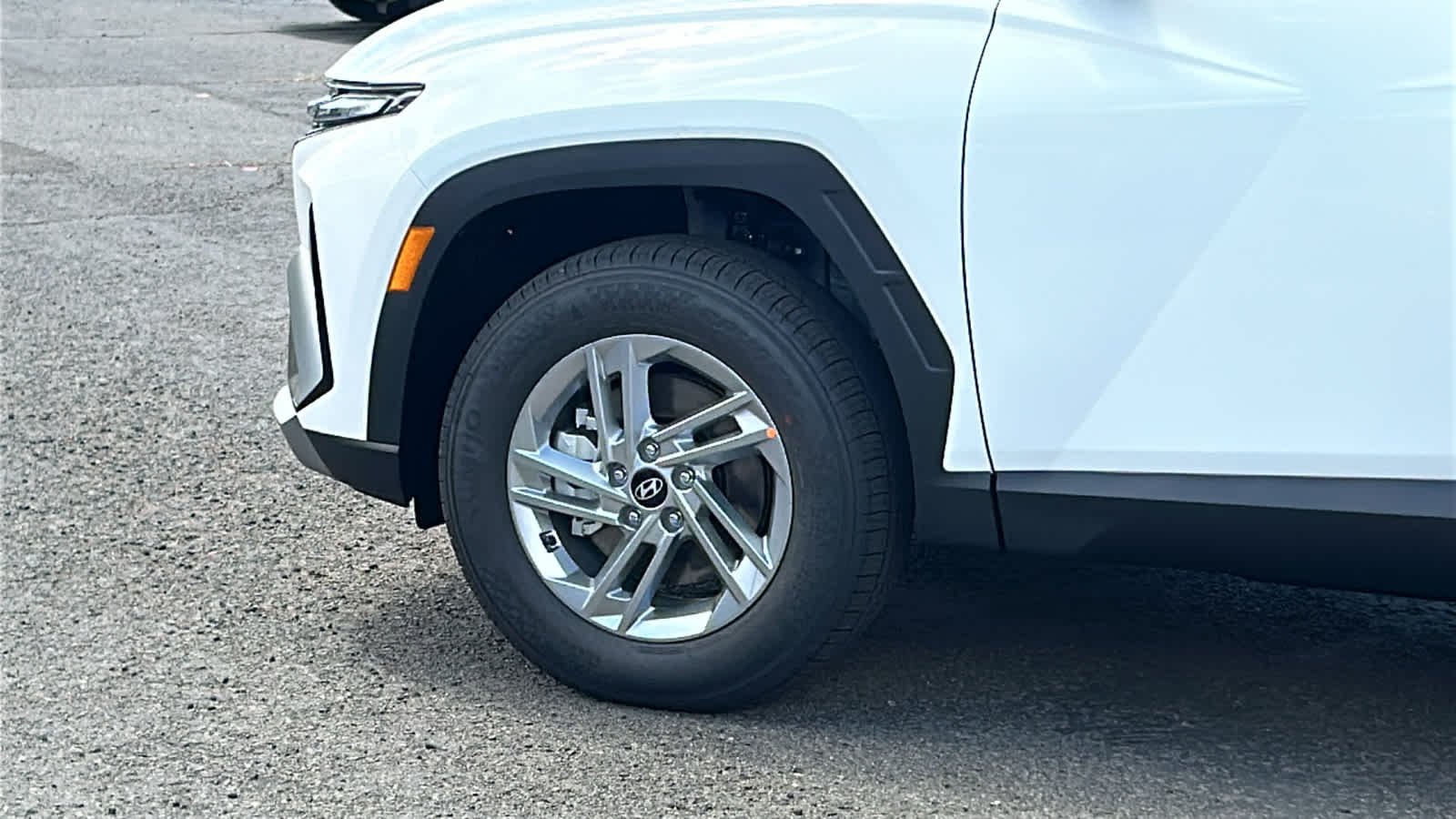 New 2026 Serenity White Pearl Hyundai SE AWD image 9