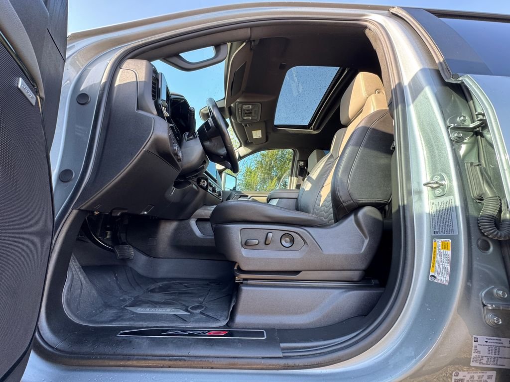 Used 2024 Sterling Gray Metallic Chevrolet ZR2 image 19