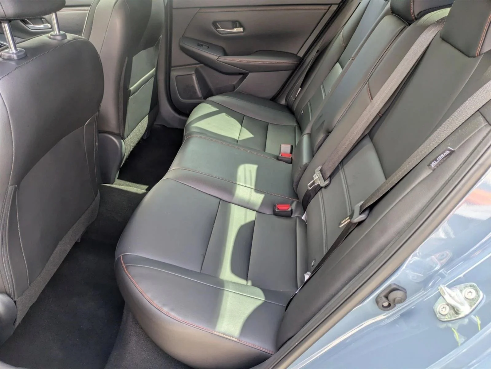 Used 2025 Atlantic Gray Metallic/Super Black Nissan SR image 18