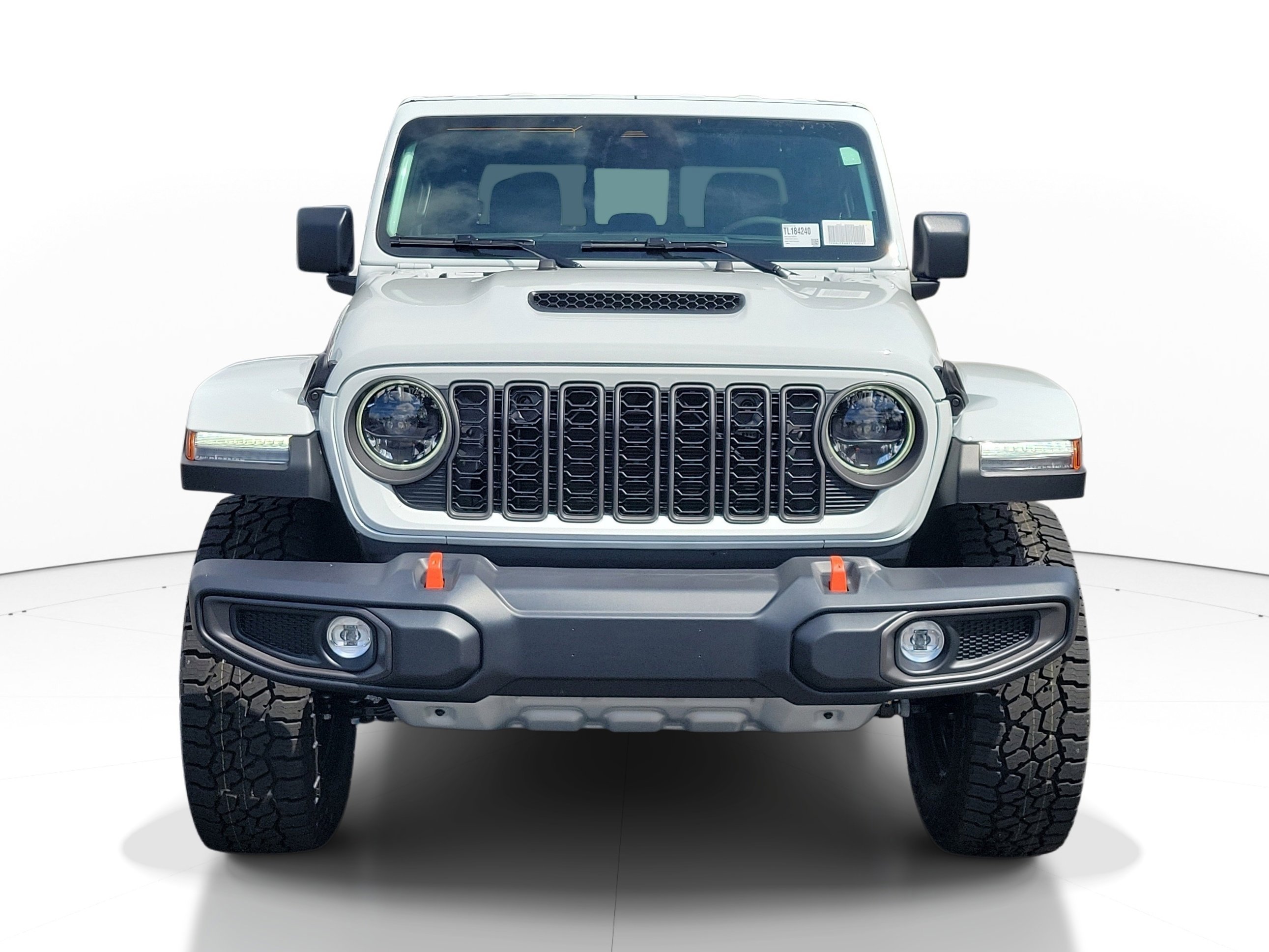 New 2026 Bright White Clear-Coat Exterior Paint Jeep Mojave image 2
