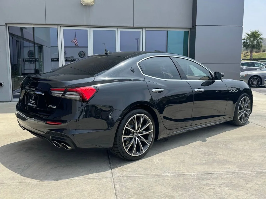 Used 2023 Nero Ribelle Metallic Maserati Modena Q4 image 8