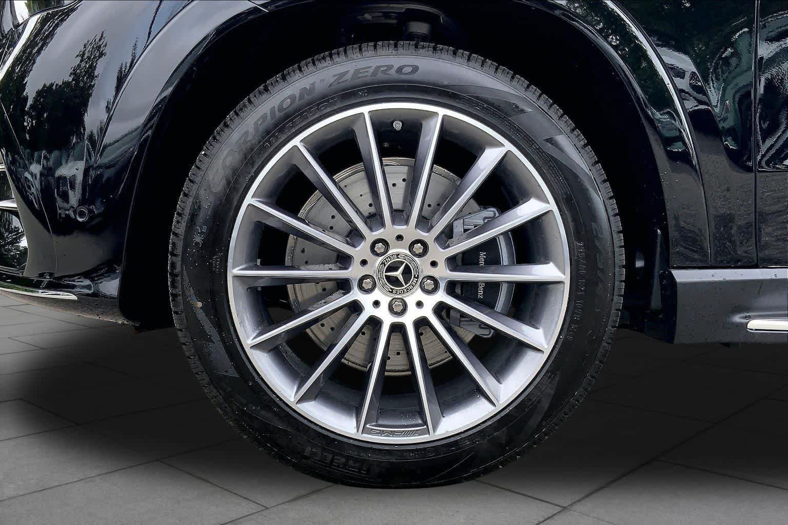 New 2026 Black Mercedes-Benz GLE 450 image 15
