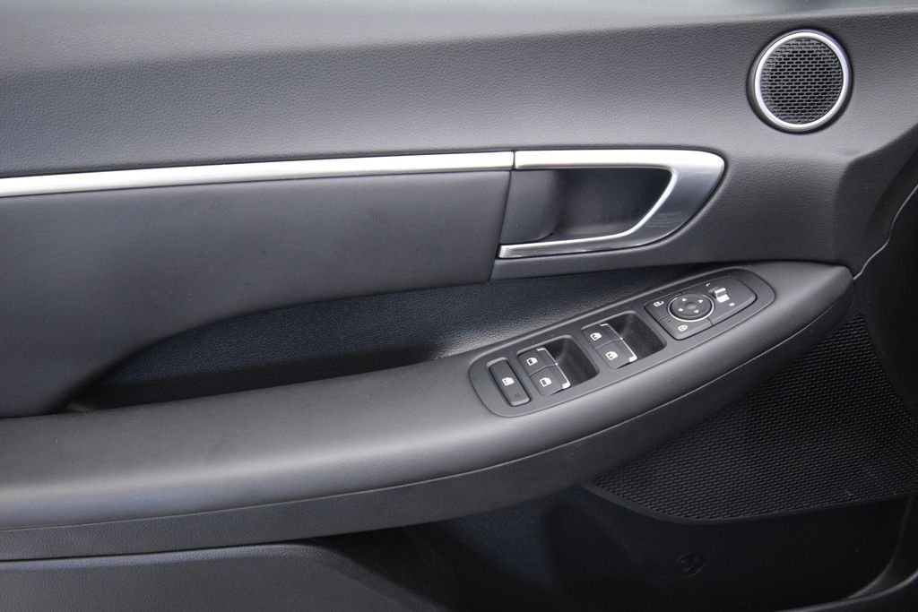 Used 2023 Onyx Black Hyundai SEL image 28