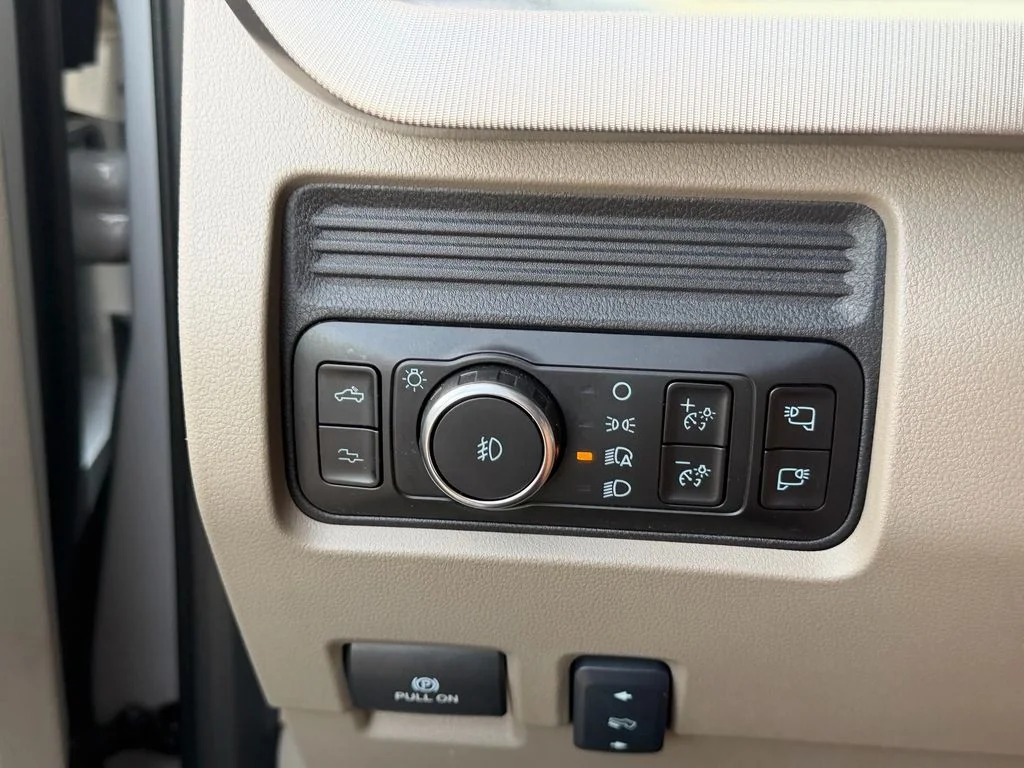 Certified Used 2026 Avalanche Ford Platinum image 27