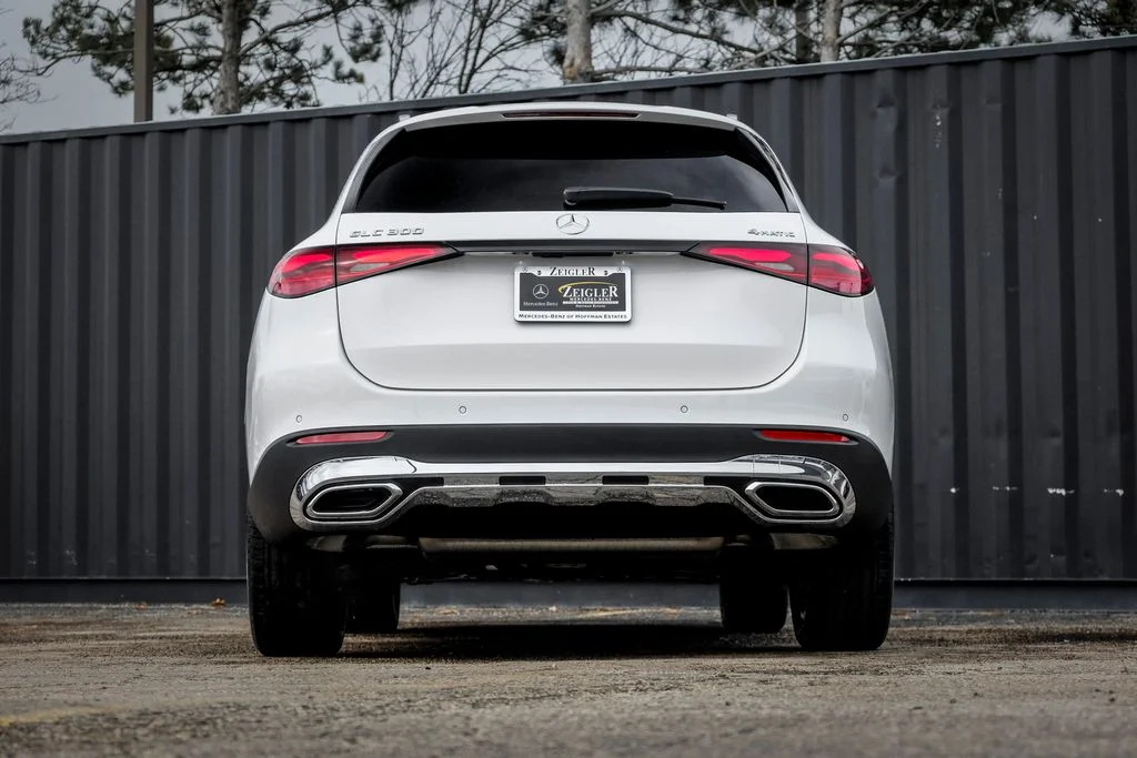New 2026 Polar White Mercedes-Benz GLC 300 image 8