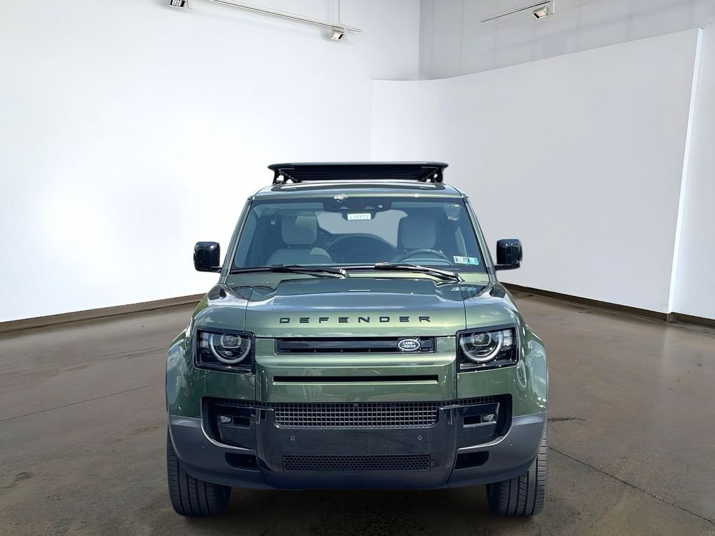 New 2026 Woolstone Green Land Rover S image 2