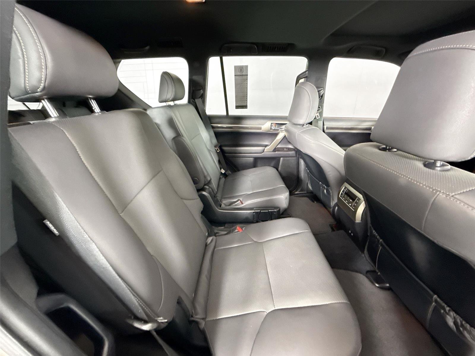 Used 2021 Atomic Silver Lexus GX 460 Premium image 40