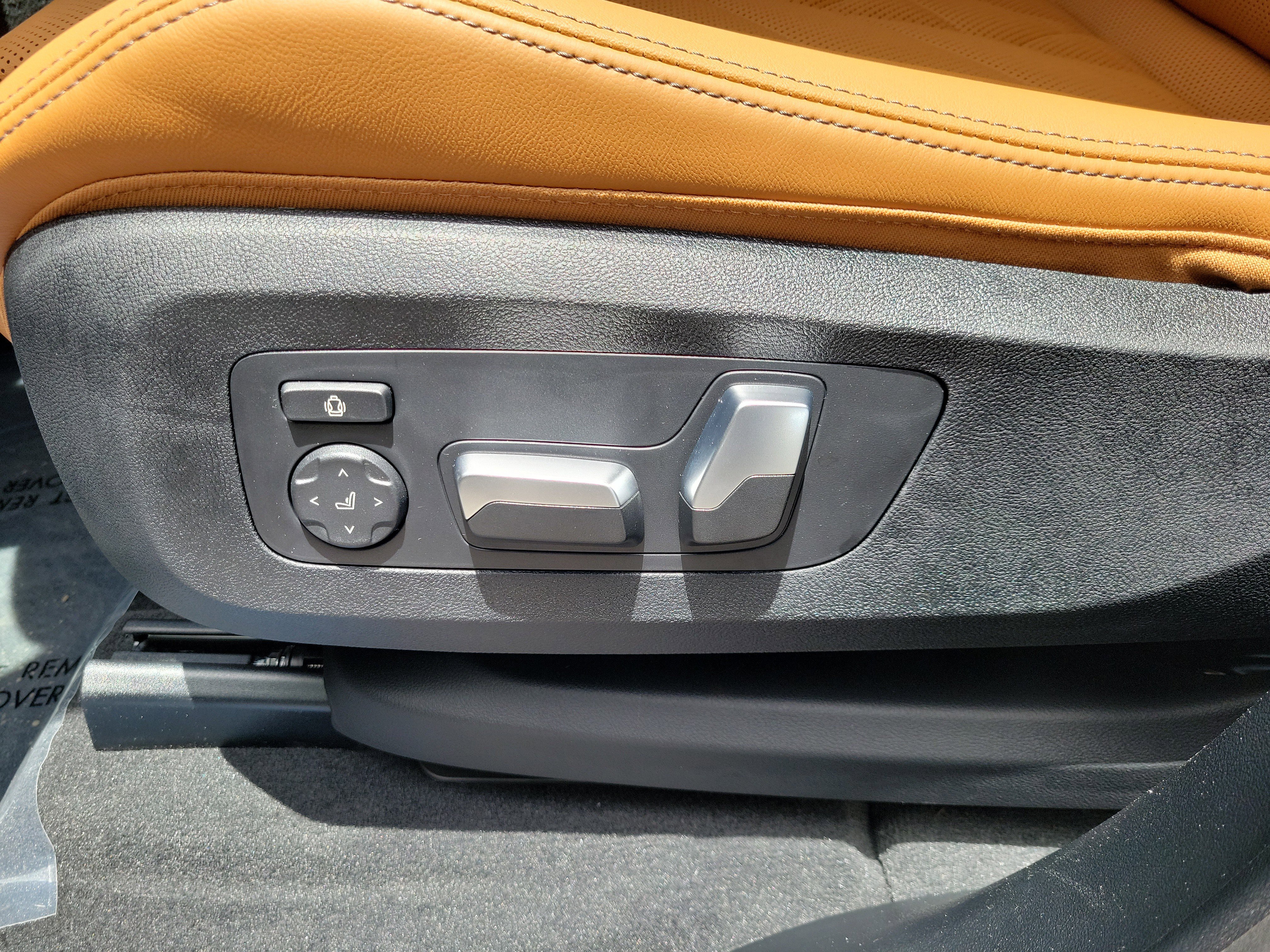 New 2026 Skyscraper Grey Metallic BMW sDrive40i image 16