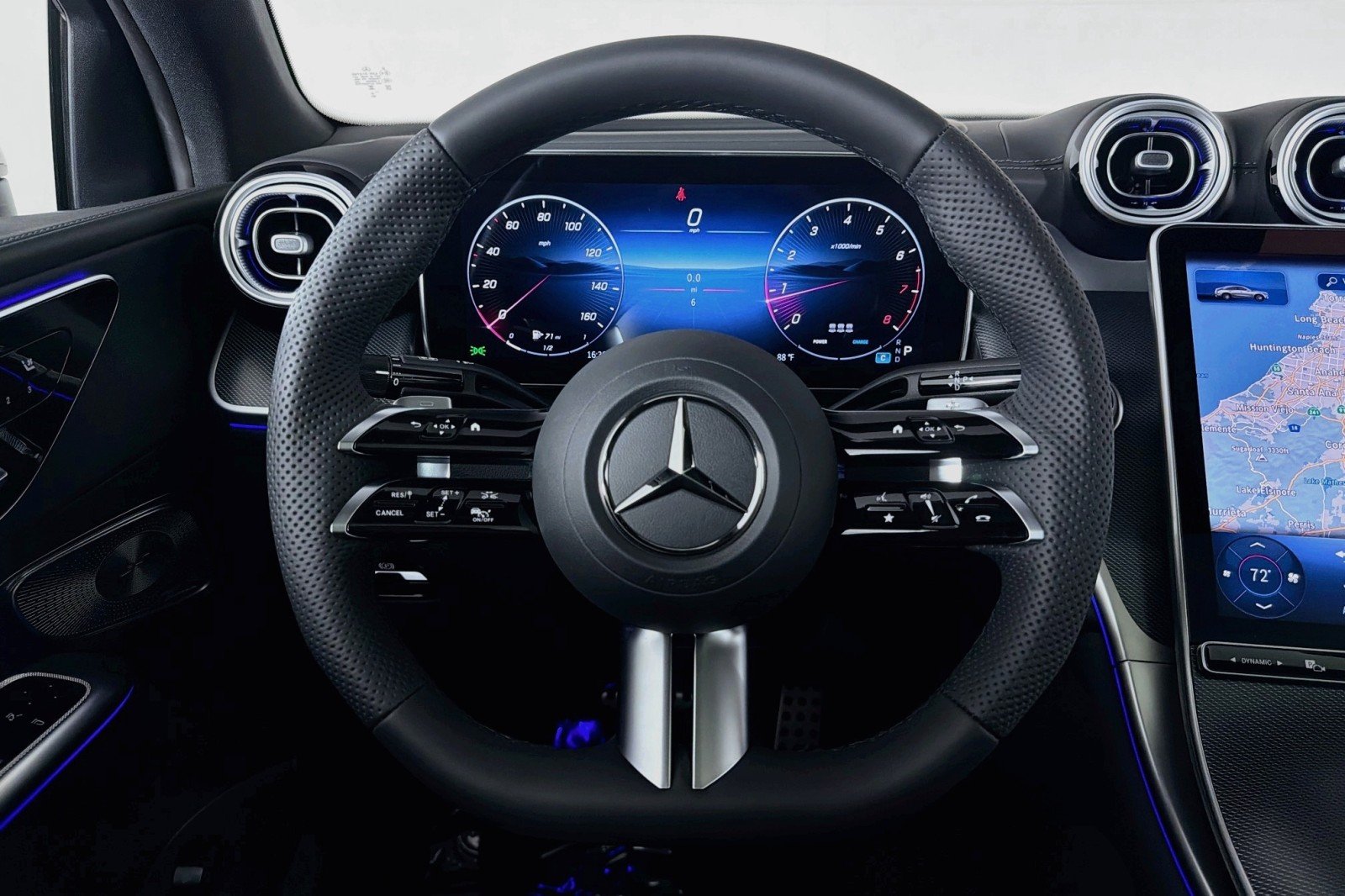 New 2027 Polar White Mercedes-Benz GLC 300 4MATIC® Coupe image 17