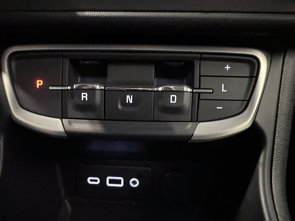 Used 2023 Ebony Twilight Metallic GMC SLE image 29