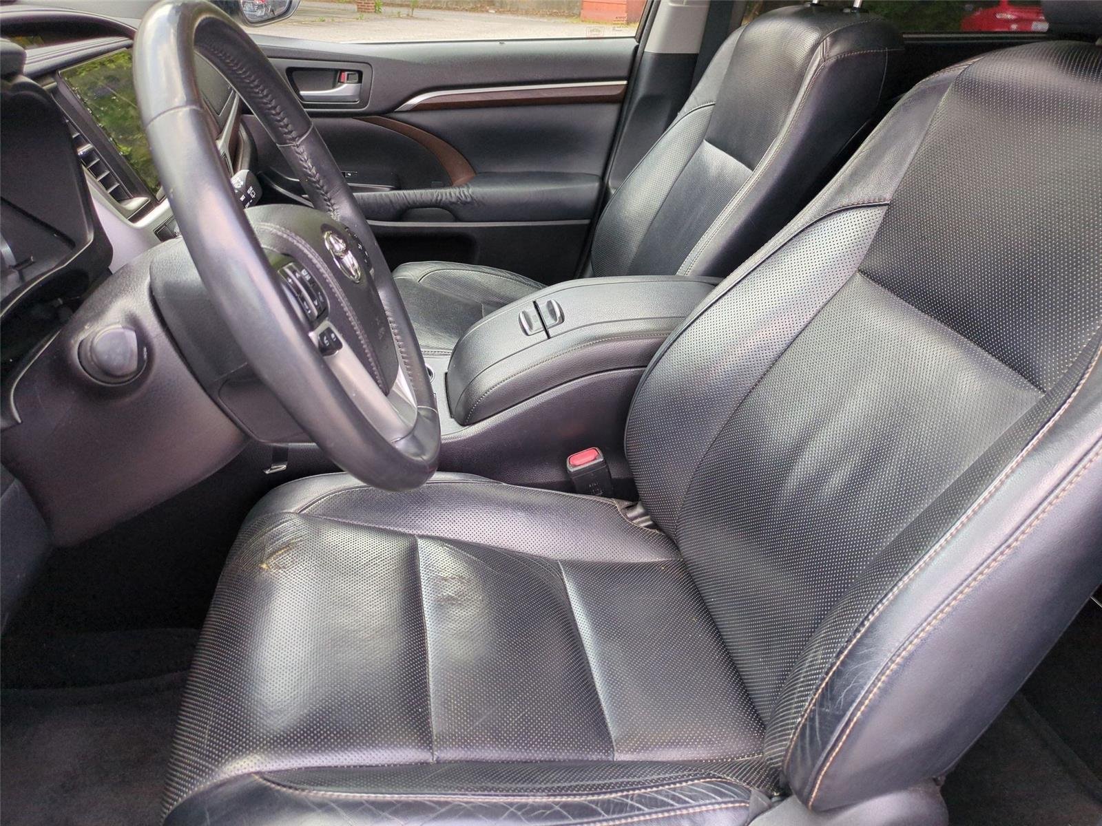 Used 2014 PREDAWN GRAY MICA TOYOTA  image 18