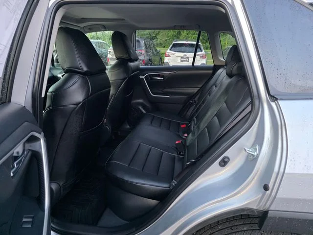 Used 2019 Silver Sky Metallic Toyota XLE image 18